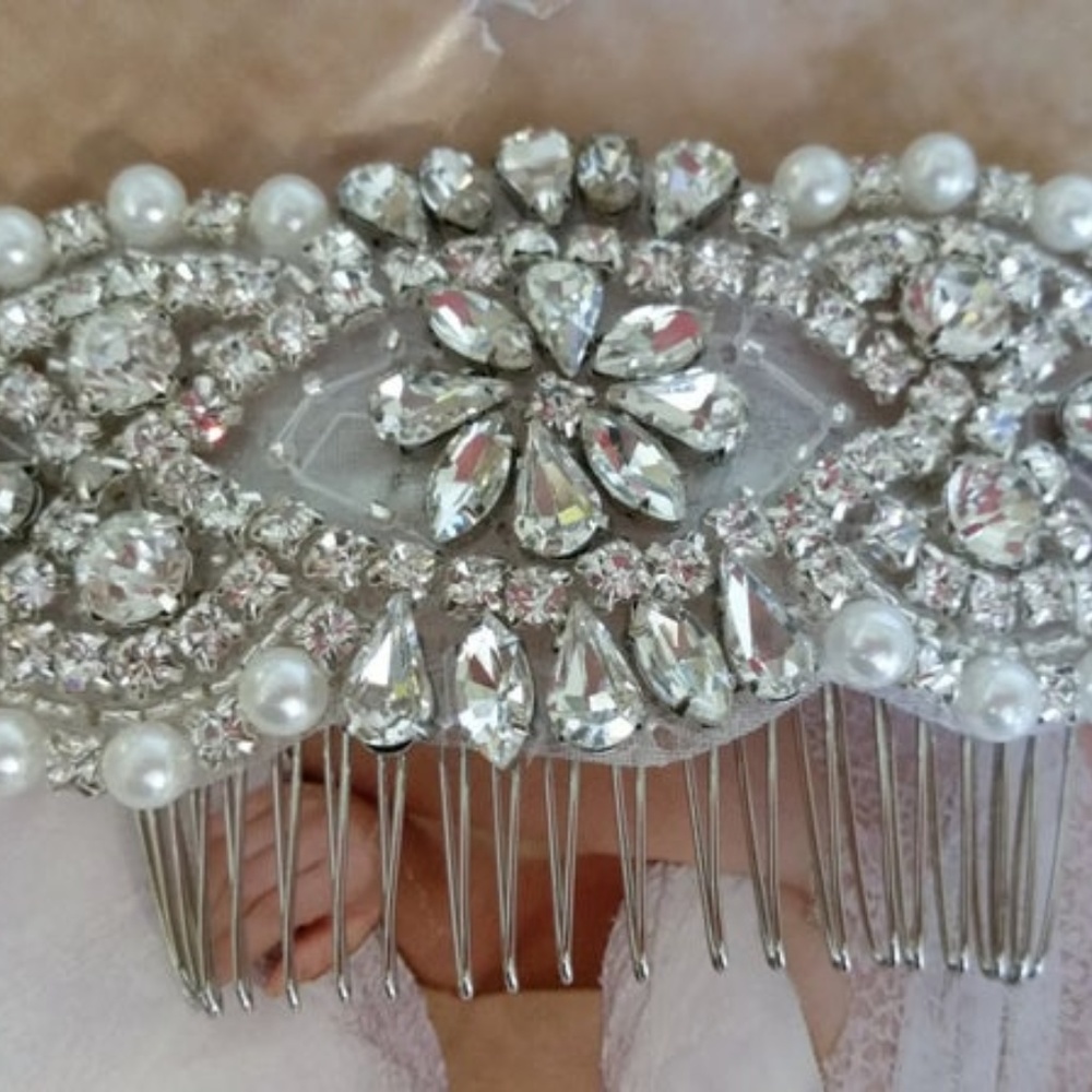 Wedding Hair Comb - Rhinestone & Pearl Small